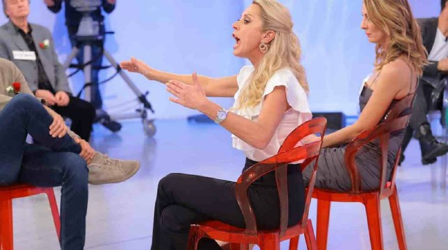 Uomini e Donne, oggi il trono over: Simonetta si confessa su Marcello