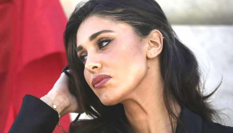 Galleria foto 'Antonino Spinalbese vittima di un incidente: la reazione di Belen su Instagram' - foto 1