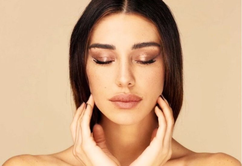 Galleria foto 'Belen si sfoga e risponde a un follower: chiarita la situazione con Spinalbese?' - foto 1