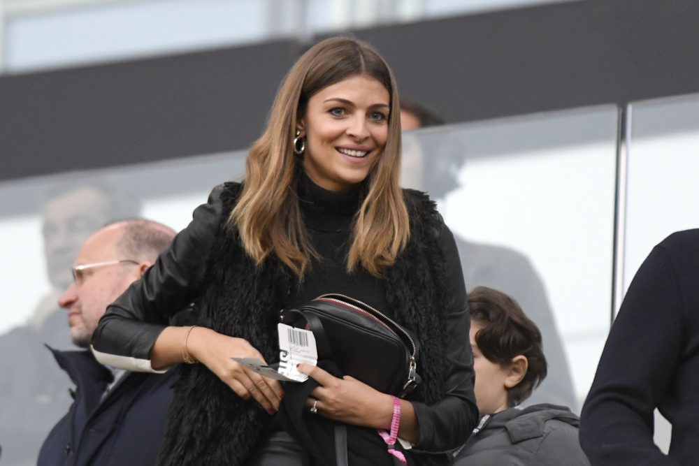 Cristina Chiabotto inveisce contro la babysitter: lite in strada!