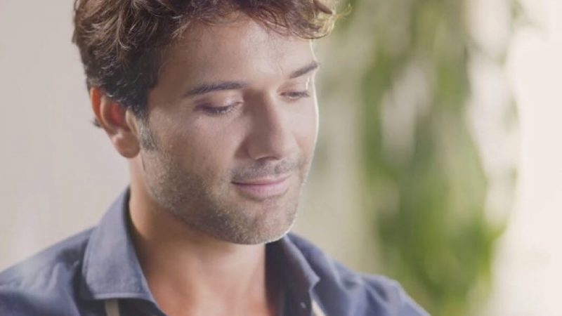 Galleria foto 'Un Posto al Sole 9 novembre 2021 Anticipazioni: Che nasconde Riccardo?' - foto 1