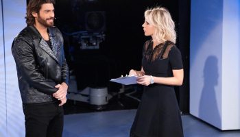 Can Yaman C'è Posta per Te 2022 Can Yaman C'è Posta per Te 2022