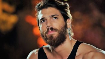Can Yaman Viola come il mare Can Yaman Viola come il mare