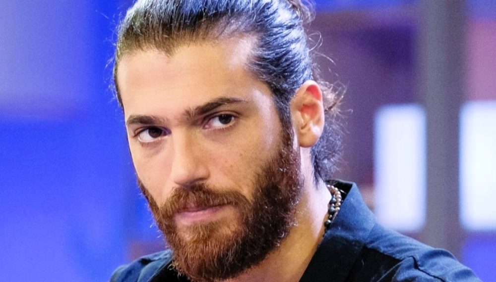 Can Yaman sempre più assente sui Social: cosa sta succedendo?