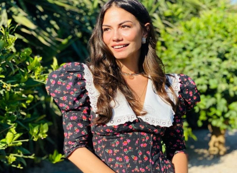 Galleria foto 'Demet Özdemir segue Can Yaman in Italia dopo la rottura con il fidanzato? L’indiscrezione' - foto 1