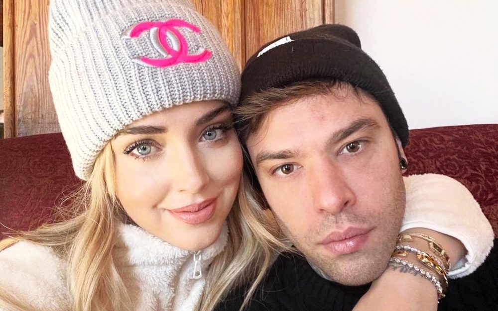 Chiara Ferragni e Fedez in vacanza, ma il rapper ha un incidente: “Mi sono aperto la faccia”