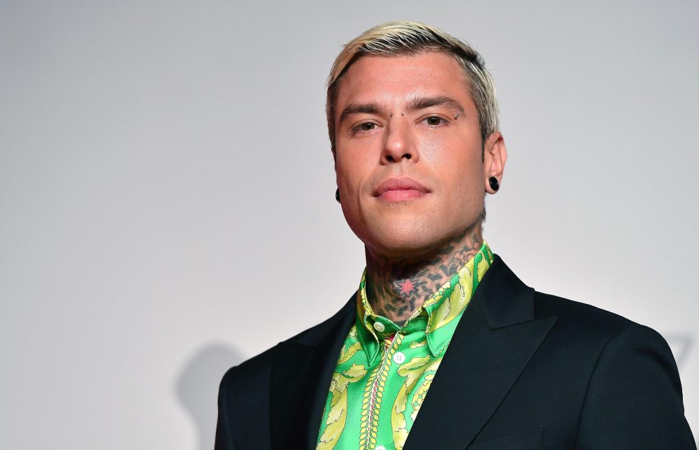 Il Capodanno dei Ferragnez, Fedez accusa i primi sintomi: “Non sento i sapori”
