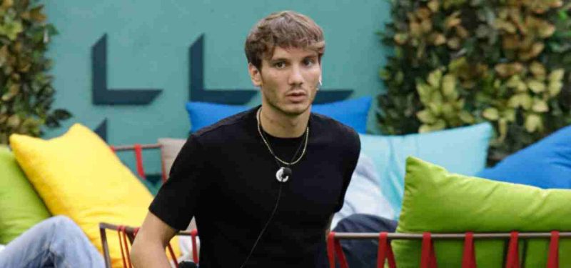 Galleria foto 'Gf Vip: “Manuel torna a casa, è dimagrito troppo” | L’annuncio del padre' - foto 1