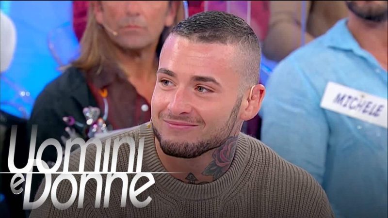 Galleria foto 'Uomini e Donne, Matteo già verso la scelta? I fan dicono sì' - foto 2