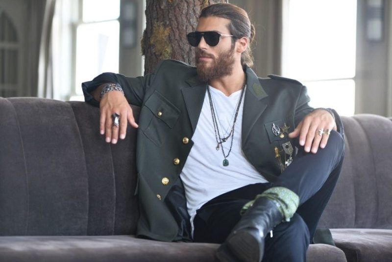 Can Yaman, fan di Daydreamer fuori controllo: dettaglio shock nelle foto dell’attore!