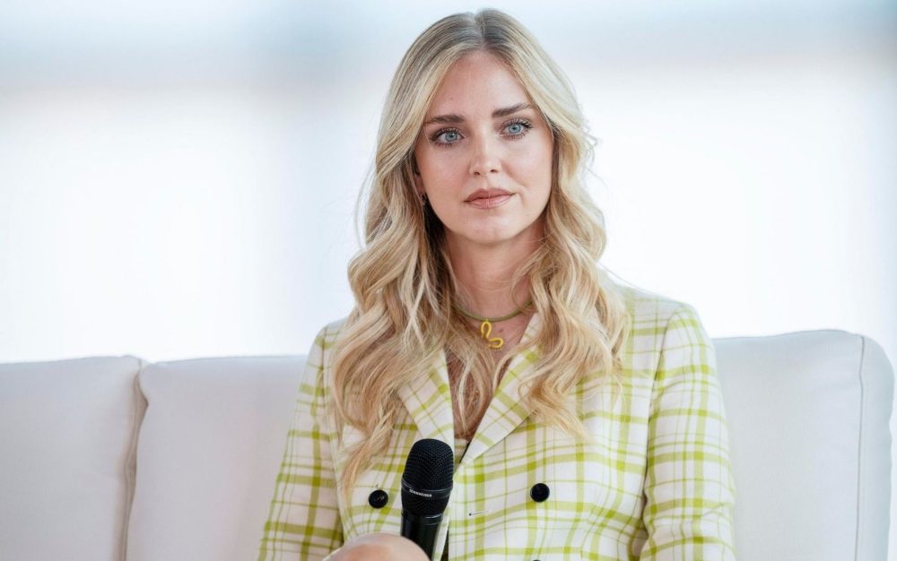 Chiara Ferragni accusata di essere una “madre negligente”: L’influencer sbotta!