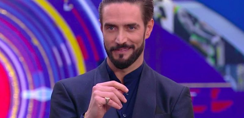 La Pupa e il Secchione Show, arriva Alex Belli: come reagirà Soleil?