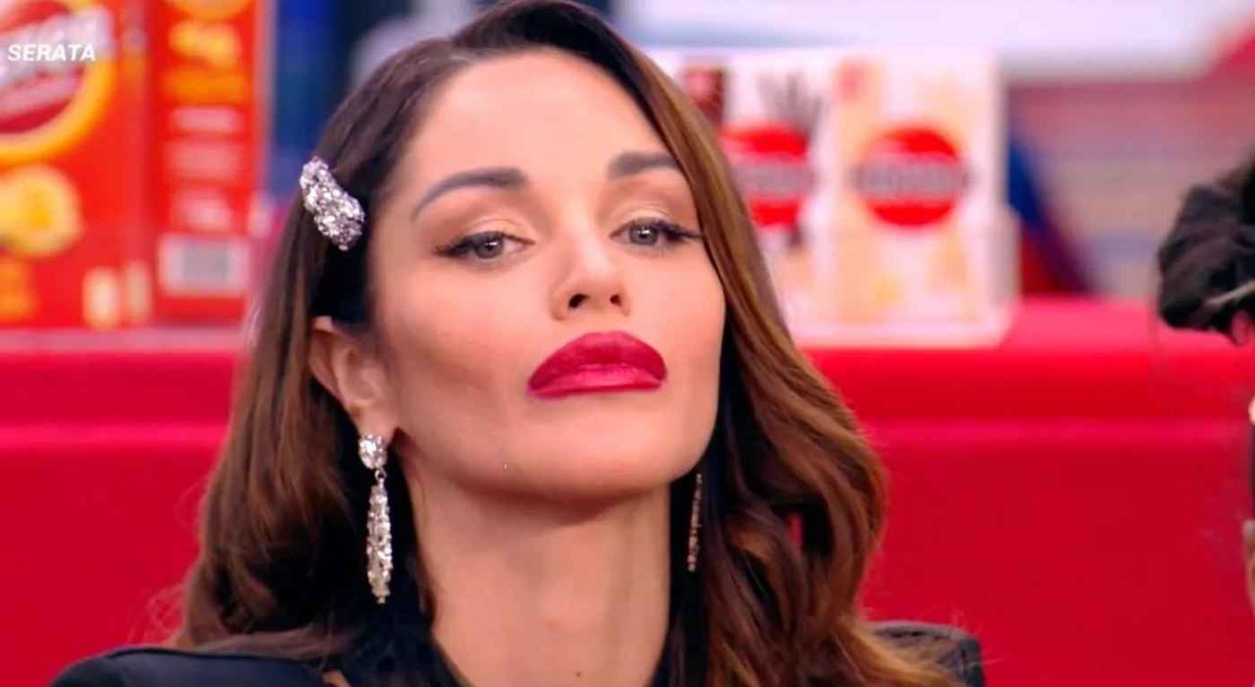 Gf Vip, Delia ha già dimenticato Alex con un altro gieffino?