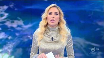 isola dei famosi, naufraga ricoverata isola dei famosi, naufraga ricoverata