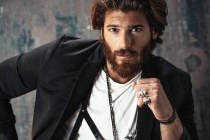 Can Yaman nuovo volto D&G