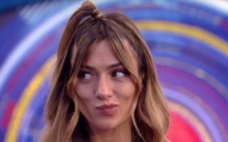 Gf Vip, Soleil Sorge fa colpo su un noto conduttore Rai: “Mi sono bastati tre minuti per capire che…”