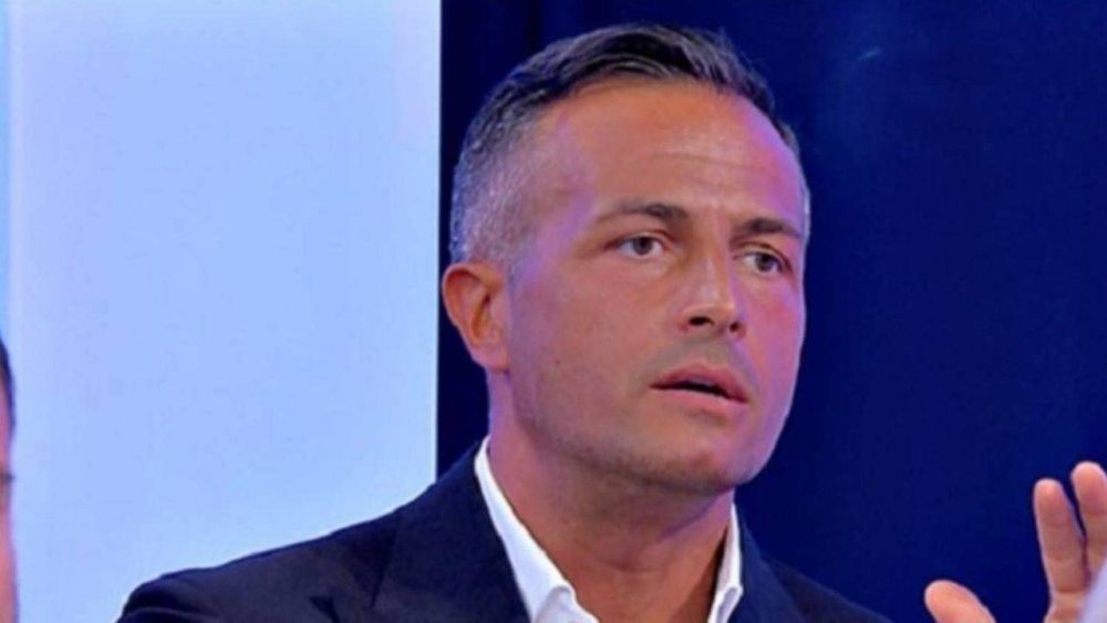 Uomini e Donne, Riccardo su Ida: “Quello che vedo non mi lascia indifferente”