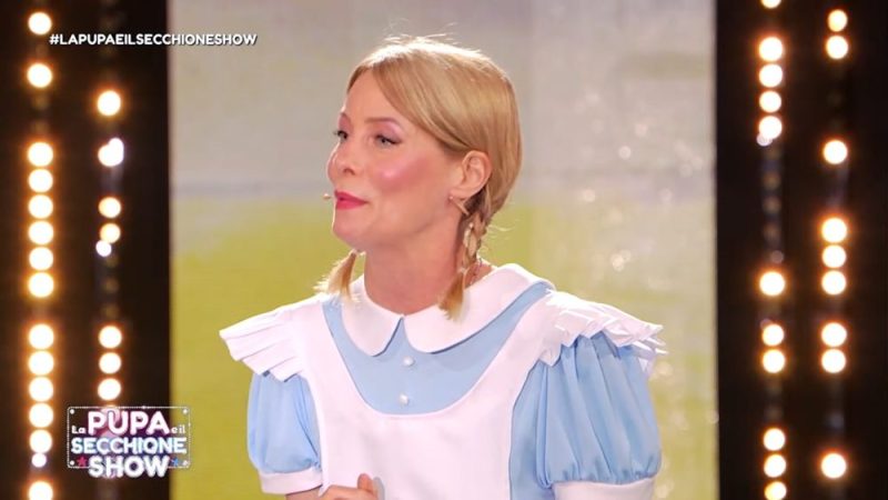 La Pupa e il Secchione, Antonella Elia contro Flavia Vento: “Ti odio e mi fai pena!”