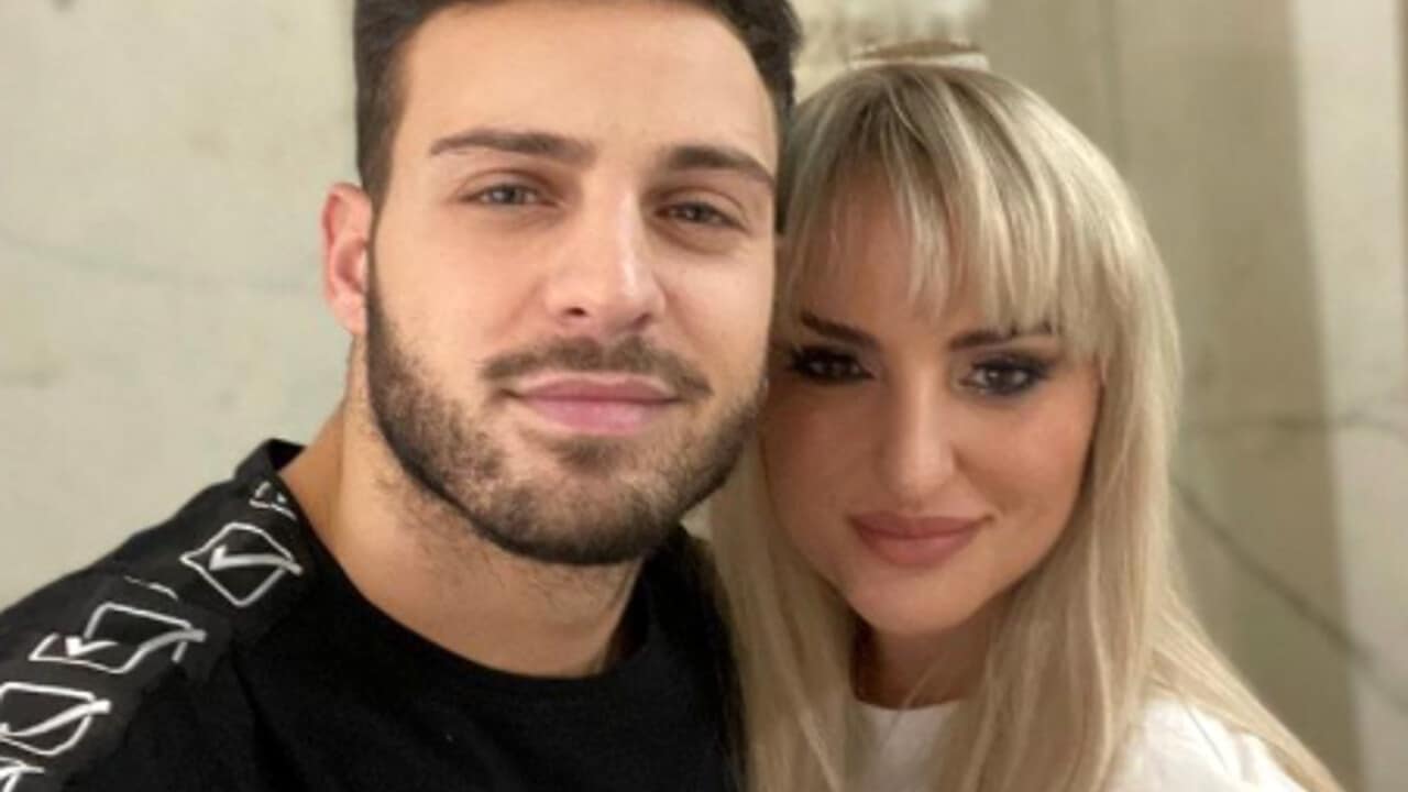 Arisa e Vito Coppola si sono lasciati, colpa di un terzo incomodo?