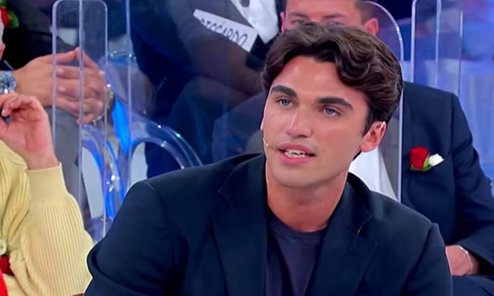 “Matteo sta recitando”: i fan sganciano la bomba sul corteggiatore di Uomini e Donne