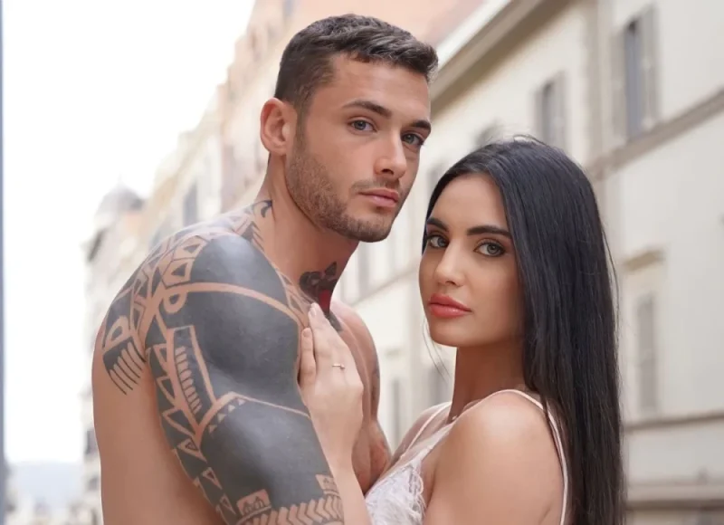 Galleria foto 'Uomini e Donne, Matteo e Valeria si sono lasciati? Lei spiega tutto' - foto 1