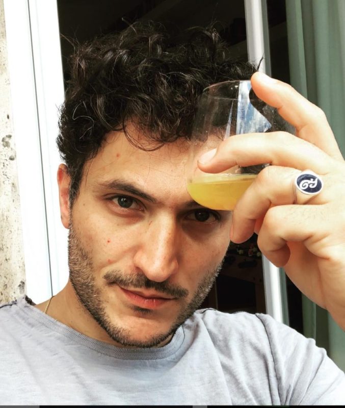 Galleria foto 'Il Paradiso delle Signore, ecco com’è Vittorio Conti nella vita reale' - foto 1