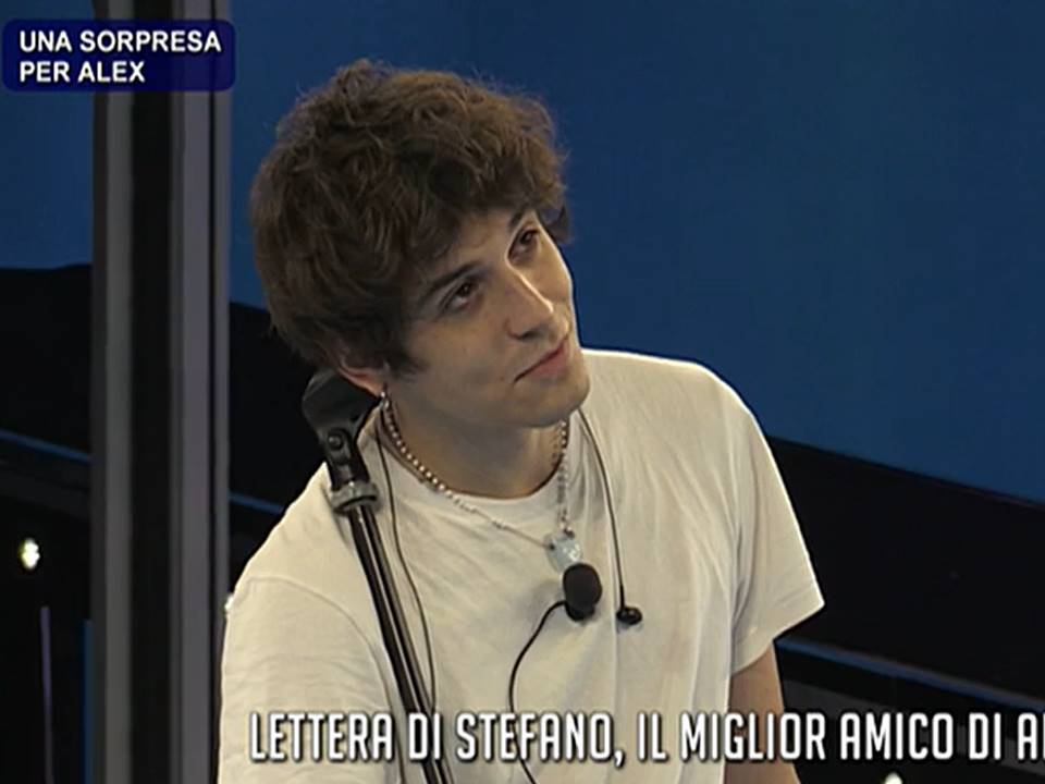 Amici 21, una piacevole sorpresa per Alex: “Non ci credo!”