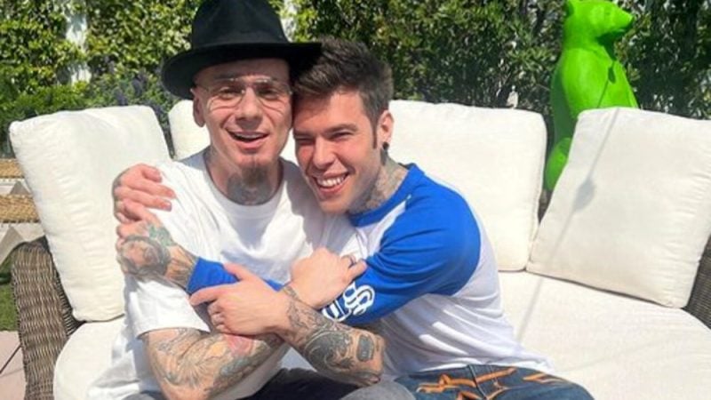 Fedez e J-Ax, l’annuncio social che spiazza i followers: è tutto vero?