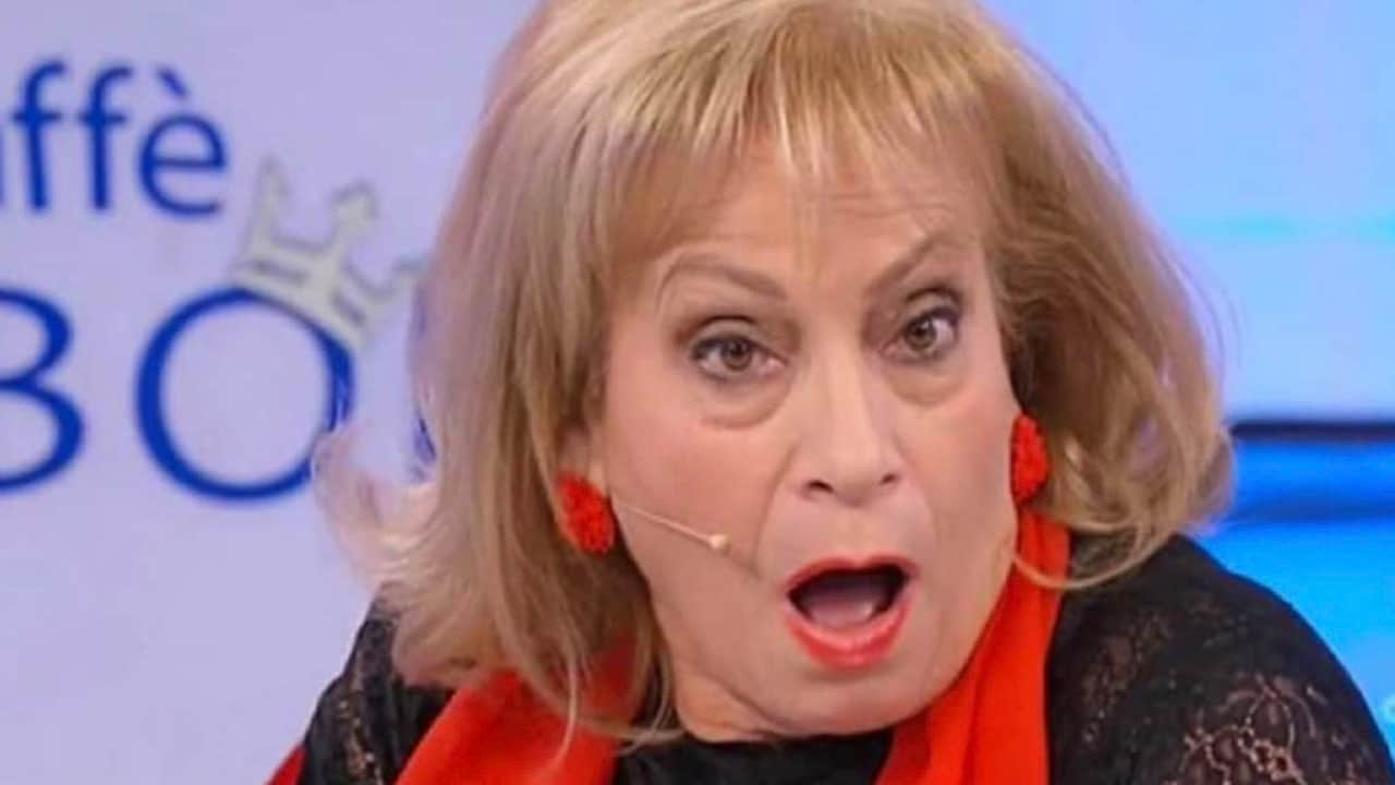 Uomini e Donne, Angela Di Iorio spara a zero su Maria: “Non si può toccare né salutare”