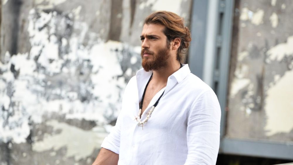 Can Yaman: nuova grande collaborazione per l’attore! Ecco di cosa si tratta