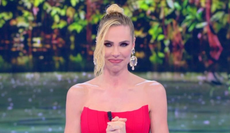 Isola dei Famosi, stasera la finale su Canale5, chi vincerà secondo i sondaggi?