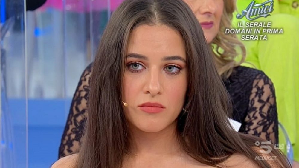Uomini e Donne, Lilli Pugliese torna sui social e spiazza i fan: “A costo di uscire pazza ma…”