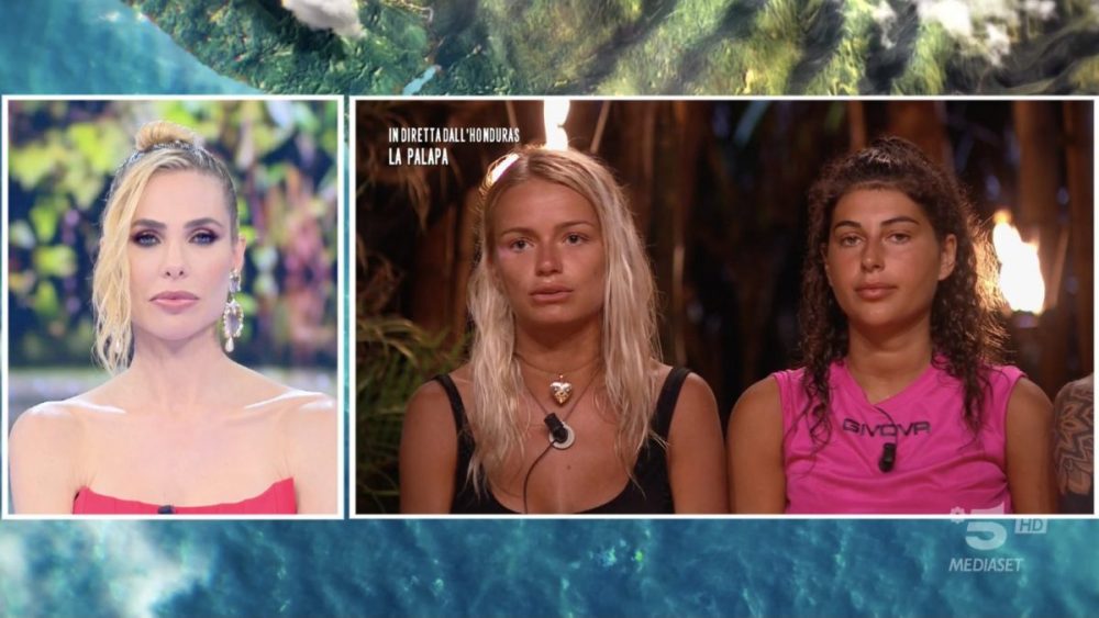 Isola dei Famosi, figuraccia per Marialaura De Vitis, Mercedesz punge: “Ci sono cascata”