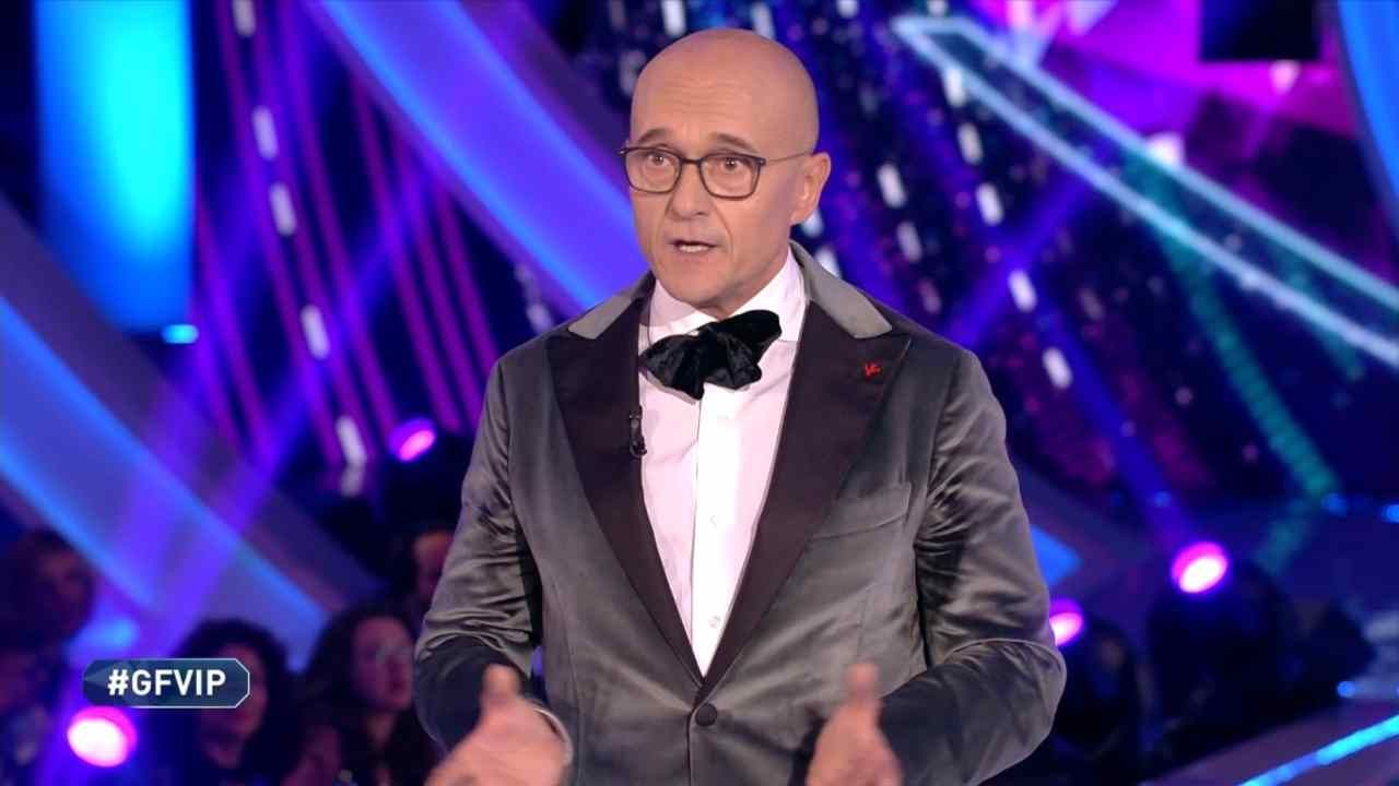 Gf Vip, Alfonso Signorini non si rassegna: la vuole a tutti i costi, anche con…