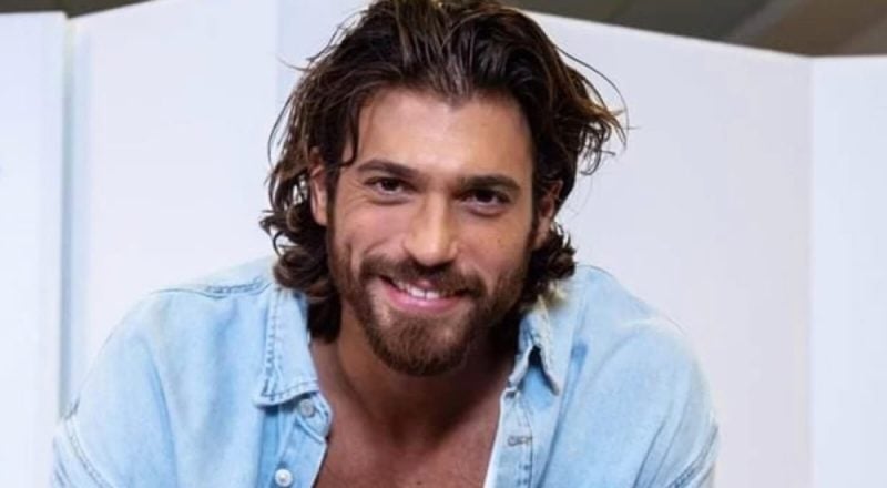 Galleria foto 'Can Yaman: lo avete mai visto da bambino? Un dettaglio è rimasto identico!' - foto 2