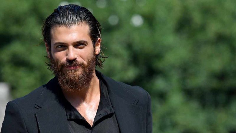 Galleria foto 'Can Yaman: La scena integrale dell’attore nello spot Disney Plus! (VIDEO)' - foto 1
