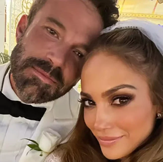Jennifer Lopez ha detto finalmente “sì” a Ben Affleck