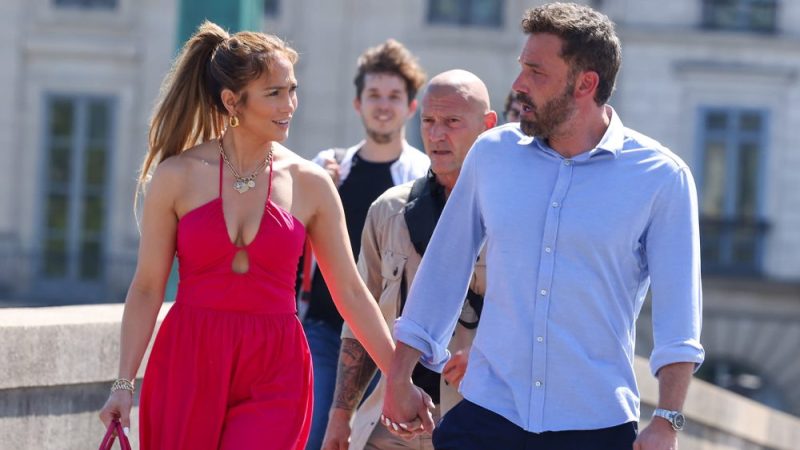 Galleria foto 'Luna di miele francese per Jennifer Lopez e Ben Affleck' - foto 1