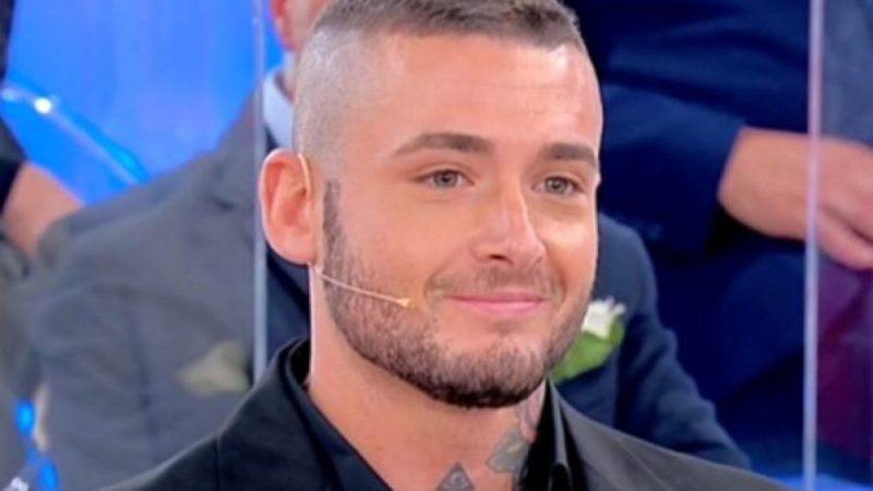 Galleria foto 'Uomini e Donne, Matteo Ranieri shock: beccato con il suo vero amore' - foto 2