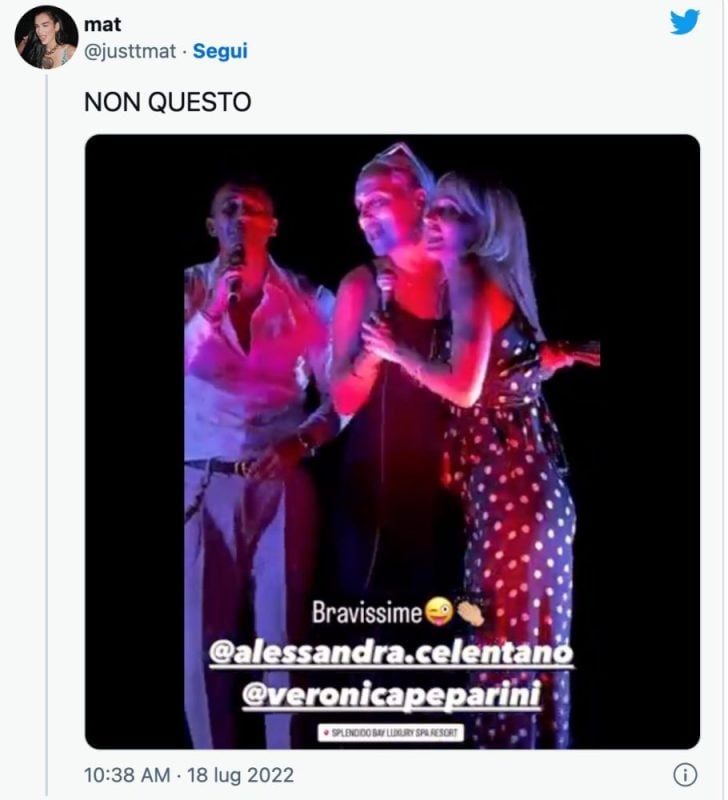 Galleria foto 'Amici di Maria De Filippi, Peparini e Celentano ‘paparazzate’: spettacolo incredibile!' - foto 1