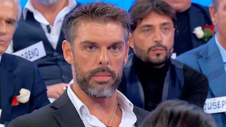 Uomini e Donne, Simone Virdis confessa: “Mi chiese di cancellare tutto quello che…”