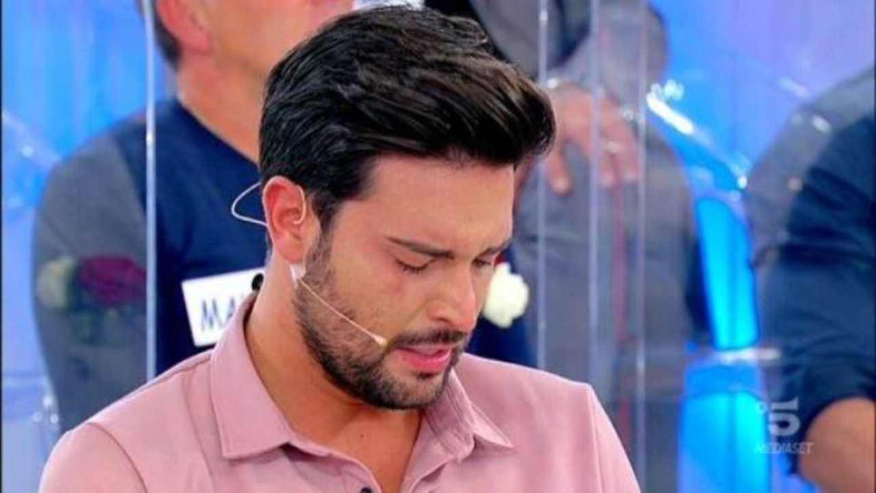 Uomini e Donne, Davide Donadei colpito dal subdolo virus: il triste annuncio social