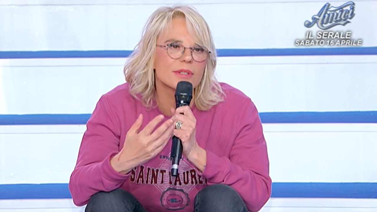 Uomini e Donne, Maria De Filippi ‘rimpiazza’ Tina Cipollari: ecco con chi