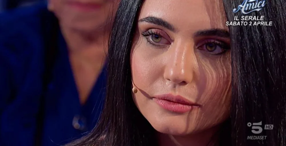 Uomini e Donne, Valeria Cardone lancia una frecciatina a Matteo Ranieri?