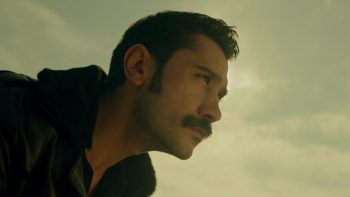 Terra Amara Anticipazioni Puntata 12 agosto 2022: Yilmaz è un assassino? Terra Amara Anticipazioni Puntata 12 agosto 2022: Yilmaz è un assassino?
