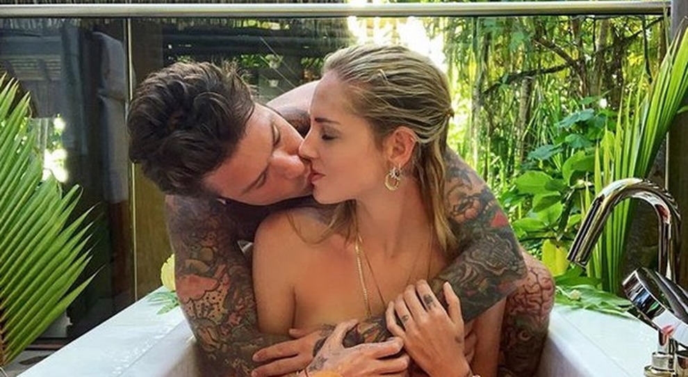 Chiara Ferragni e Fedez, imprevisti ai primi appuntamenti: “Veniva in camera mia tutte le notti, ma…”