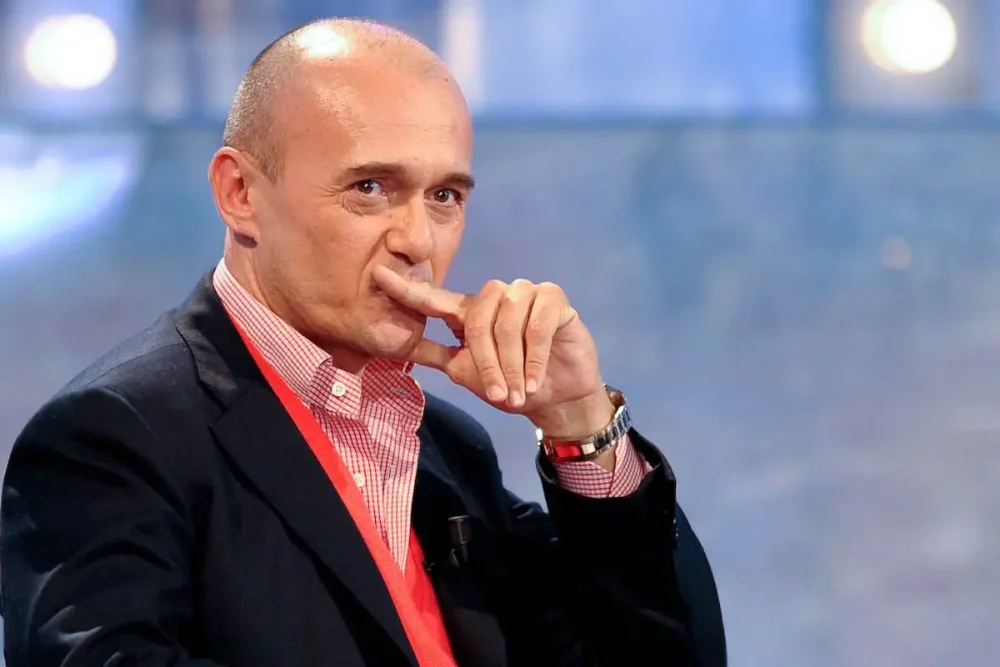 Gf Vip, Alfonso Signorini senza filtri: “Sono un privilegiato ma…”