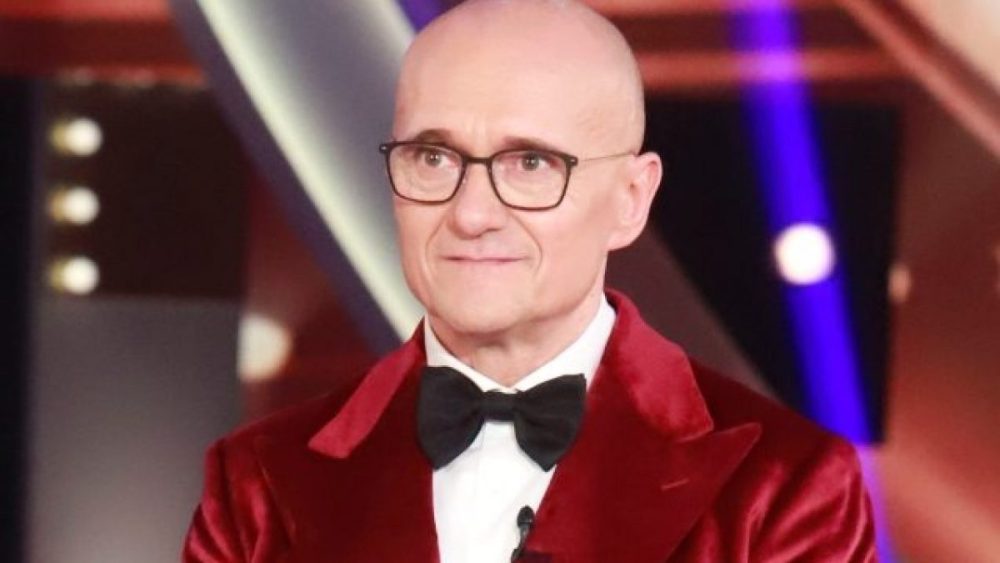 Gf Vip, Alfonso Signorini non si trattiene e spiffera: “Ci avete preso su…”