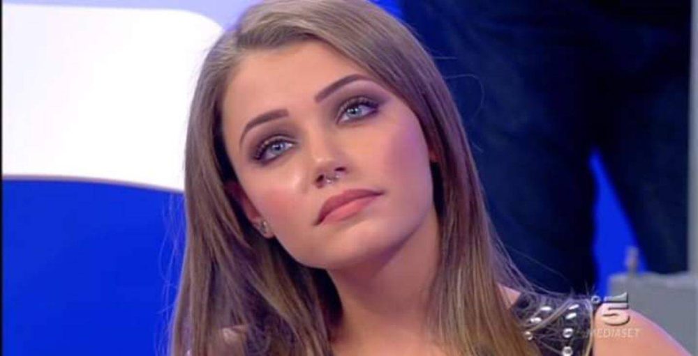 Uomini e Donne, Camilla Mangiapelo tradita dall’ex? Lei ammette che…