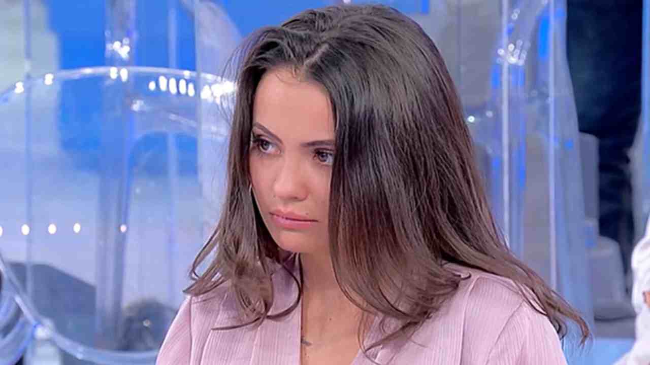 Uomini e Donne, Chiara Rabbi in lacrime: “Fa malissimo sapere che…”